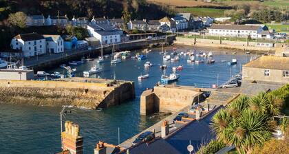 3 Bed in Helston (oc-m33027)