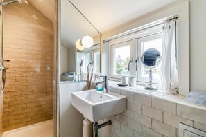 Hair dryer, towels - 6 Bed in Walberswick (oc-vin) (Walberswick)