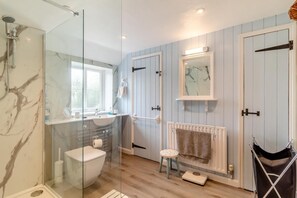 Hair dryer, towels - 6 Bed in Walberswick (oc-vin) (Walberswick)