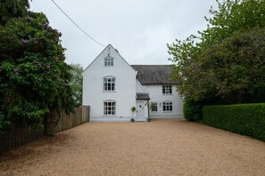 Unclassified image, 2 of 11, button - 5 Bed in Halesworth (oc-cfl) (Halesworth)