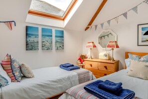 3 bedrooms, iron/ironing board, free WiFi, bed sheets - 3 Bed in Portesham (oc-wy550) (Portesham)