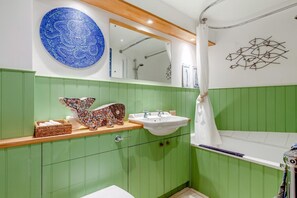Hair dryer, towels - 3 Bed in Portesham (oc-wy550) (Portesham)