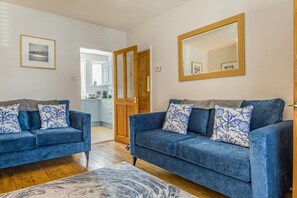 TV, fireplace - 3 Bed in Southwold (oc-sl131) (Southwold)
