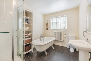 Towels - 2 Bed in Swanage (oc-wy467) (Swanage)