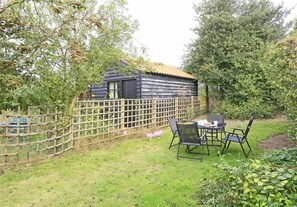 Outdoor dining - 2 Bed in Walberswick (oc-grs) (Walberswick)