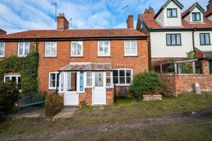 Exterior - 2 Bed in Walberswick (oc-grs) (Walberswick)
