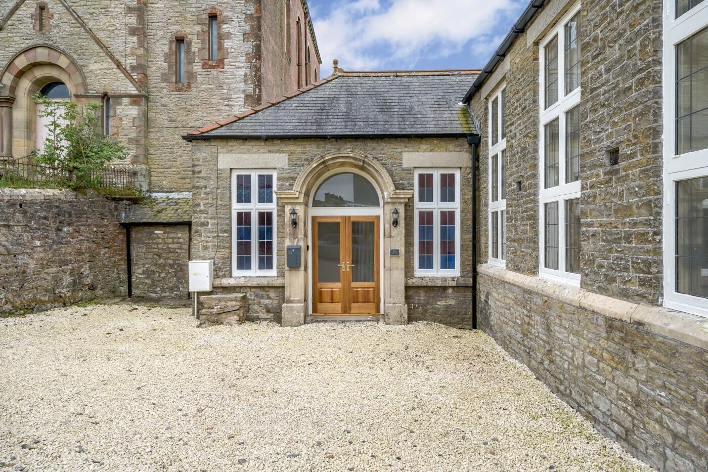 تفاصيل الفندق من الخارج