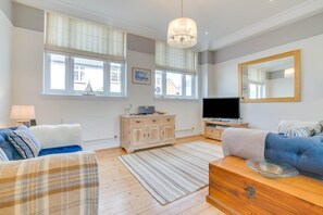 TV - 2 Bed in Southwold (oc-sl135) (Southwold)