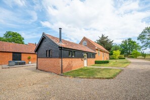 Exterior - 1 Bed in Halesworth (oc-bbb) (Bramfield)