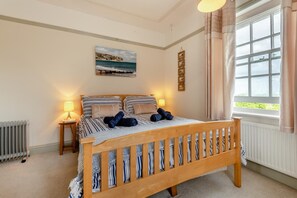 Iron/ironing board, travel cot, free WiFi, bed sheets - 5 Bed in Studland (oc-wy365) (Studland)