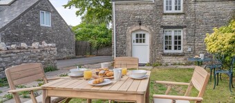 2 Bed in St. Hilary (oc-c33064)