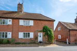 Exterior - 3 Bed in Westleton (oc-swc) (Westleton)