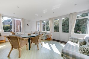 Interior - 3 Bed in Aldeburgh (oc-spr) (Aldeburgh)