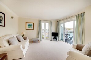 TV - 2 Bed in Swanage (oc-wy500) (Swanage)