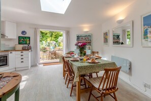 Dining - 2 Bed in Westleton (oc-ssc) (Westleton)