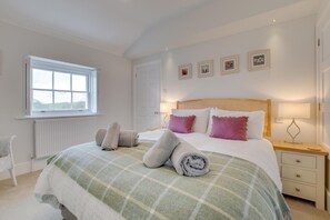 3 Schlafzimmer, Bügeleisen/Bügelbrett, Reisekinderbett, kostenloses WLAN
