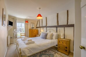 Iron/ironing board, travel crib, free WiFi, bed sheets - 2 Bed in Southwold (oc-hsc) (Southwold)