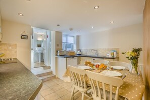 Dining - 2 Bed in Southwold (oc-hsc) (Southwold)
