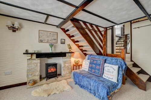 2 Bed in Swanage (oc-wy415)