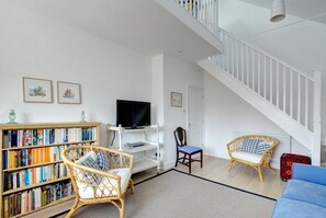 TV - 3 Bed in Swanage (oc-wy333) (Swanage)