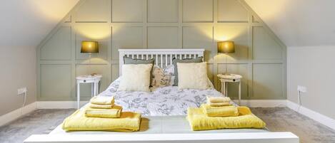 Bügeleisen/Bügelbrett, kostenloses WLAN, Bettwäsche