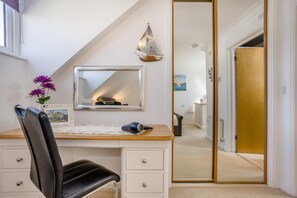 Interior - 2 Bed in Swanage (oc-wy388) (Swanage)