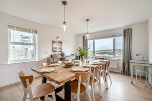 Dining - 5 Bed in Newquay (oc-c33035) (Newquay)