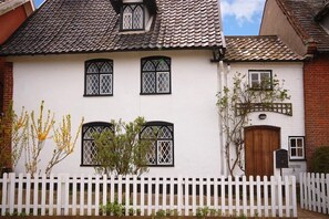 Exterior - 4 Bed in Saxmundham (oc-oth) (Dunwich)