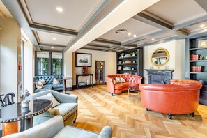 Interior - 4 Bed in Bray (oc-b32610) (Bray)