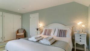 3 bedrooms, iron/ironing board, travel crib, WiFi (free) - 3 Bed in Knodishall (oc-wbco) (Knodishall)