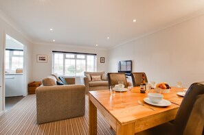 Interior - 2 Bed in Swanage (oc-wy344) (Swanage)