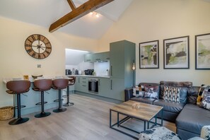 Interior - 2 Bed in Bournemouth (oc-t33017) (Bournemouth)