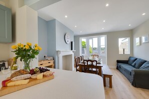 Dining - 4 Bed in Swanage (oc-wy350) (Swanage)