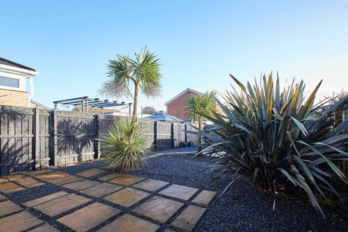 Host Stay Coquet House