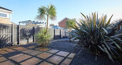 Host Stay Coquet House