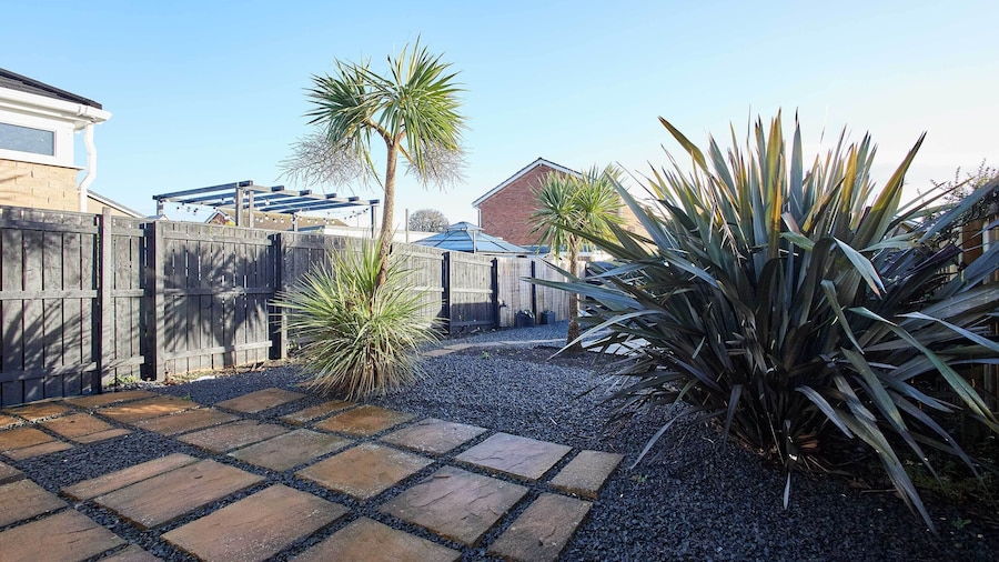 Host Stay Coquet House