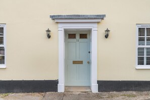 Exterior detail - 4 Bed in Bere Regis (oc-g33051) (Bere Regis)
