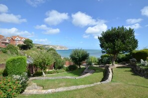Property grounds - 1 Bed in Swanage (oc-wy372) (Swanage)