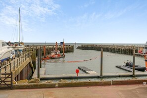 Marina - 1 Bed in West Bay (oc-wy537) (West Bay)