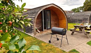 Outdoor dining - 1 Bed in Rocester (oc-a33054) (Barrow Hill)