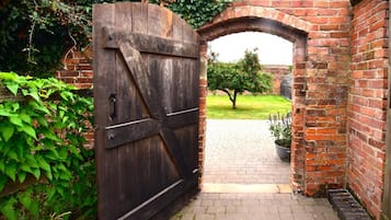 Enceinte de lâhĂ©bergement