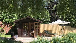 Unclassified image, 5 of 28, button - 1 Bed in Woodbridge (oc-stabu) (Ufford)