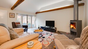 Unclassified image, 3 of 28, button - 1 Bed in Woodbridge (oc-stabu) (Ufford)
