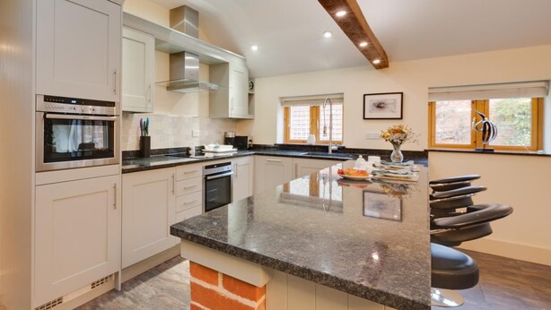 Unclassified image, 1 of 28, button - 1 Bed in Woodbridge (oc-stabu) (Ufford)