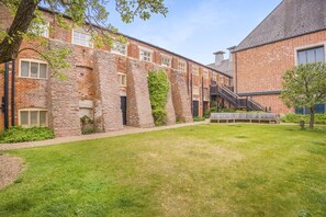 Exterior - 2 Bed in Snape (oc-cou) (Snape)