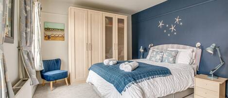 Silitysrauta/-lauta, ilmainen Wi-Fi, vuodevaatteet