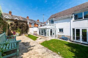 Exterior - 2 Bed in Swanage (oc-wy552) (Swanage)