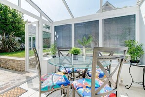 Dining - 2 Bed in Swanage (oc-wy552) (Swanage)