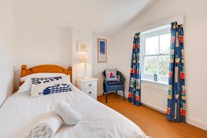3 bedrooms, iron/ironing board, free WiFi, bed sheets - 3 Bed in Southwold (oc-whi) (Southwold)