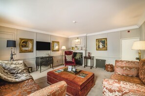 TV - 3 Bed in Bath (oc-g32607) (Bath)